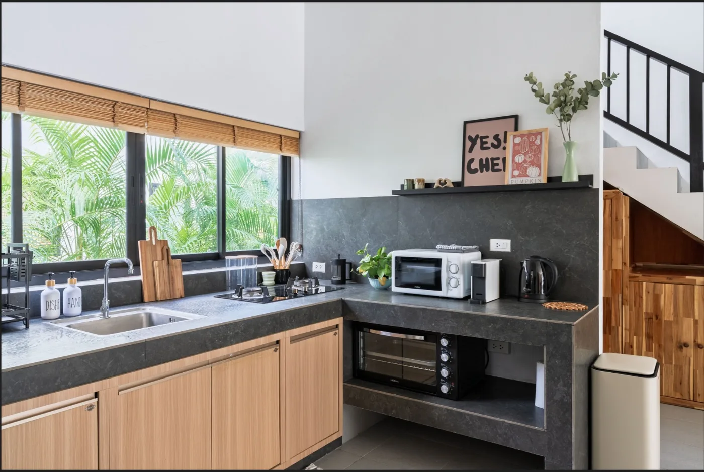 KITCHEN.jpeg